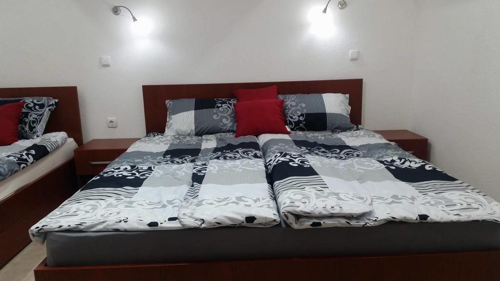Apartments Teodora Ohrid Exterior photo